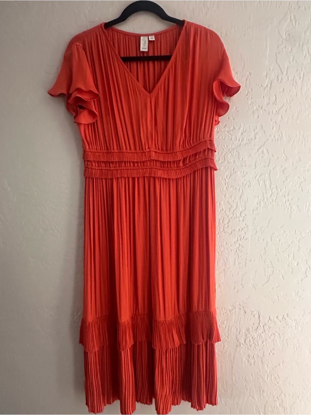 Vibrant Coral V-Neck Pleated Midi Dress